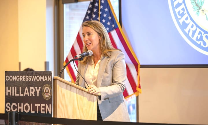 Scholten takes questions in townhall as Huizenga doubles down on support for Trump
