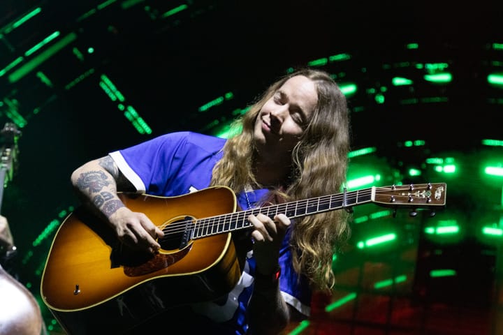 Billy Strings exudes love for Michigan home in sold-out Grand Rapids arena shows