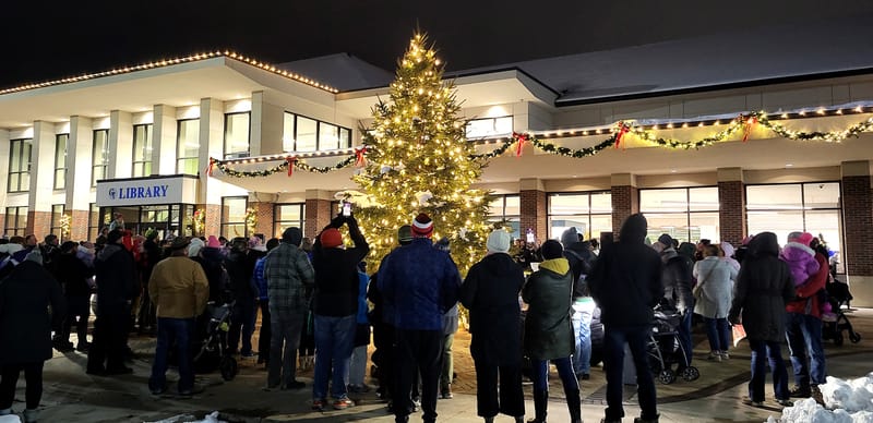 Georgetown Twp. tree lighting dazzles to ring in the holidays post image